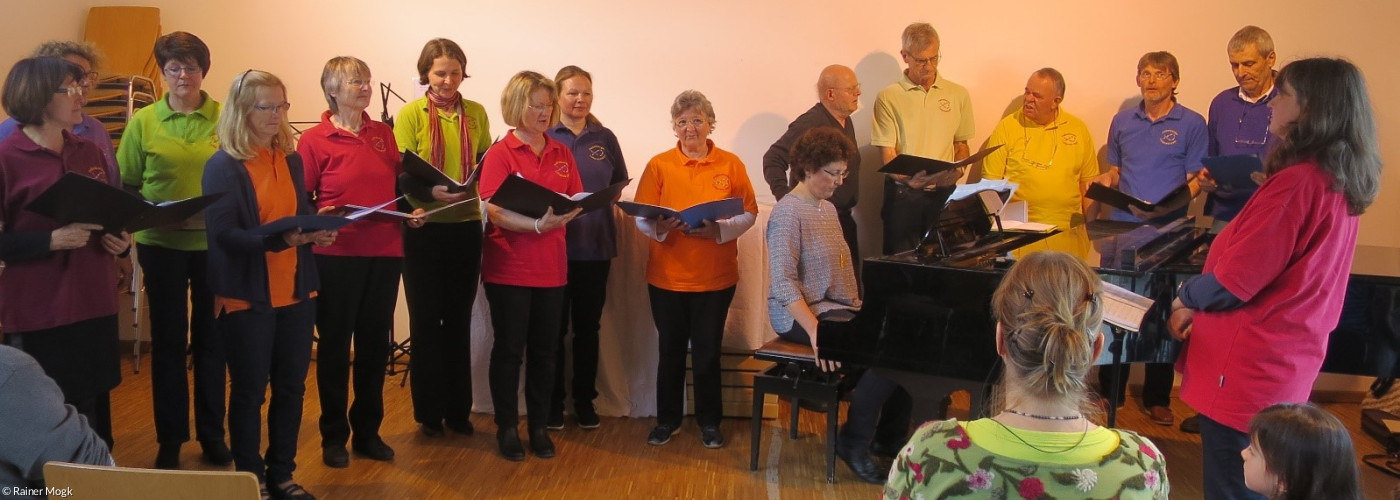 Lobpreischor im Gemeindehaus