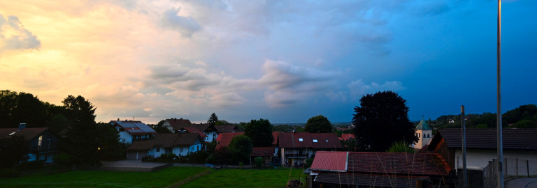 Nach dem Gewitter über Friedenskirche