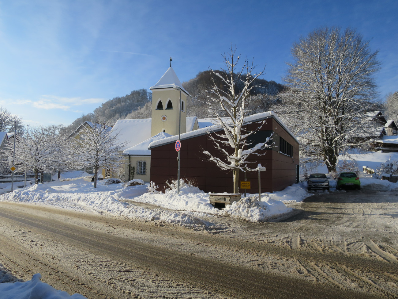 Friedenskirche Peissenberg Mit Gemeindehaus Evangelisch
