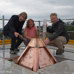 Kirchturm noch ohne Kreuz